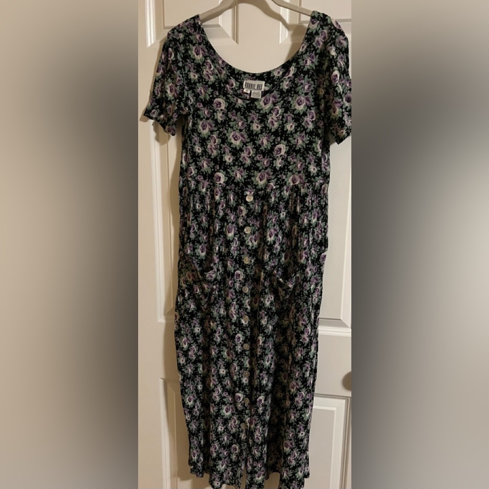 Preowned Bobbie Bee floral maxi dress. Size 10